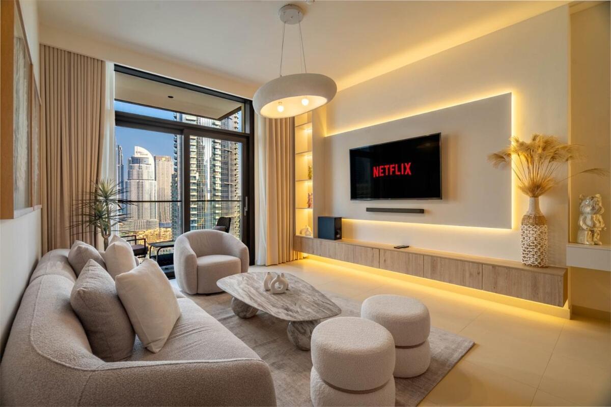 Apartment Luxury 4br In Heart Of With Burj View *