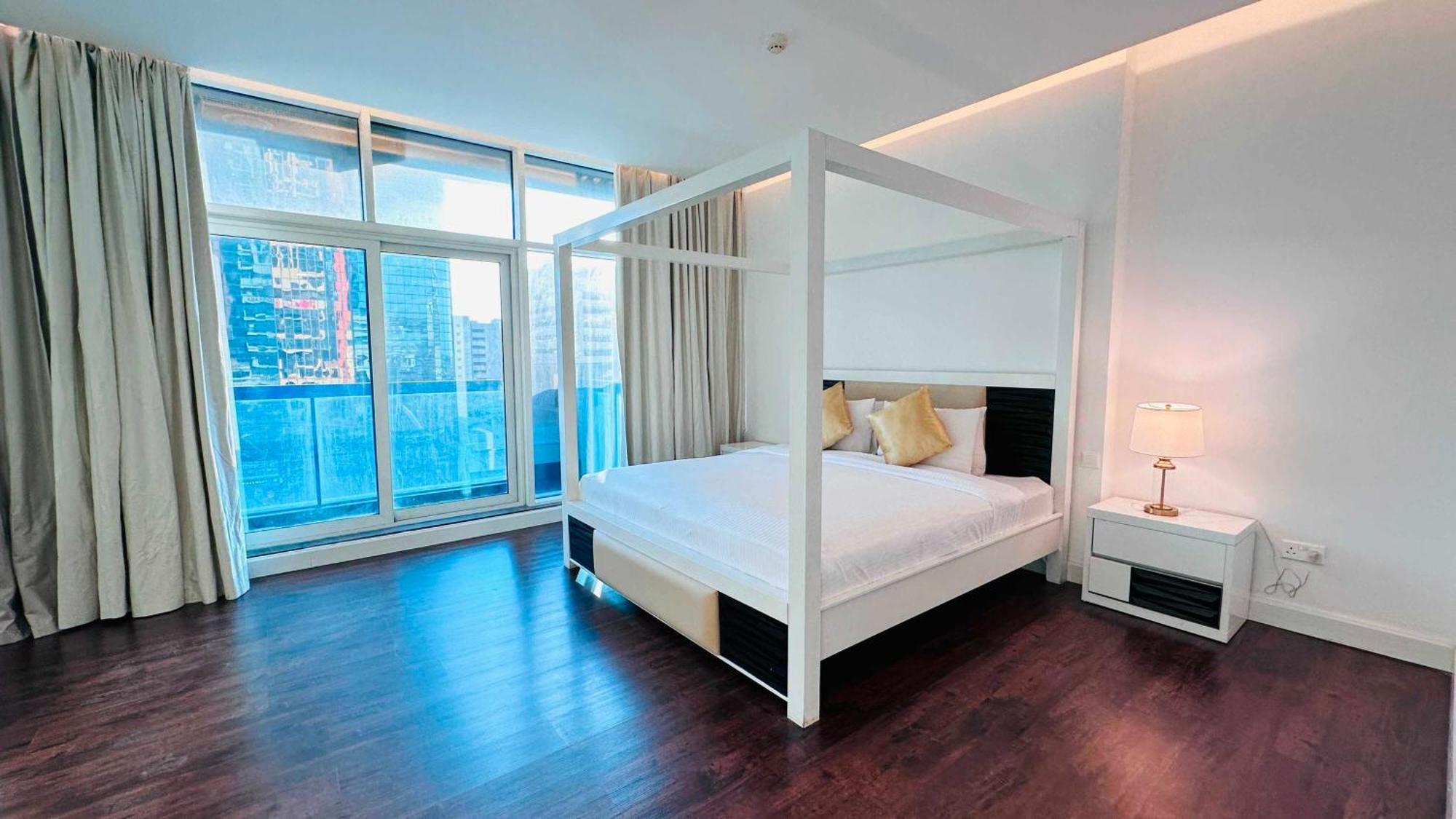 Apartment Emirates Grand Dubai