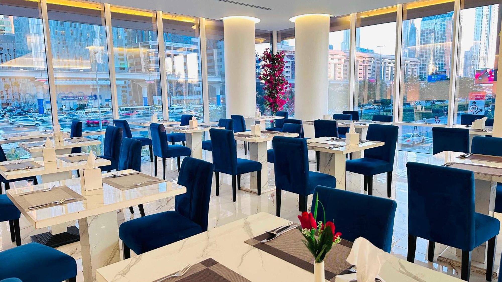 Apartment Emirates Grand Luxury Aparthotel Dubai