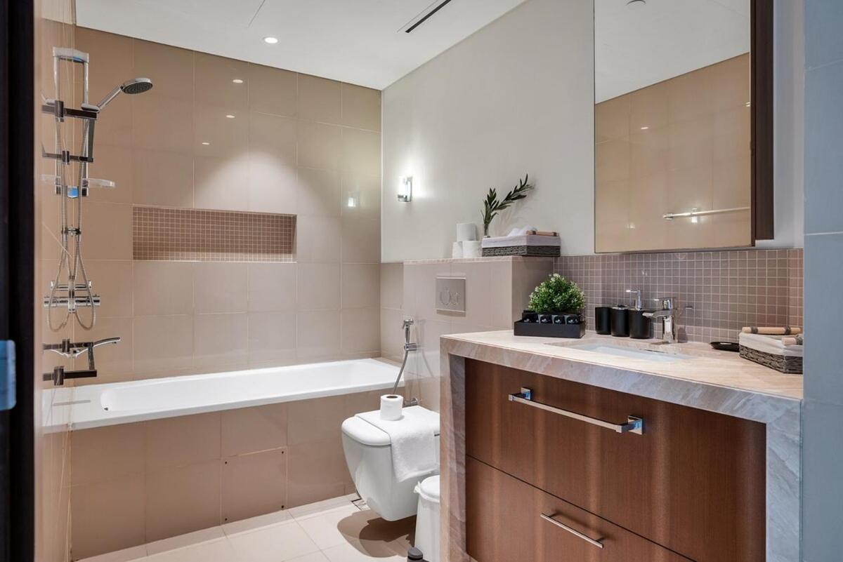 Trendy 1br Dream With Full Burjviews Above Mall Apartment