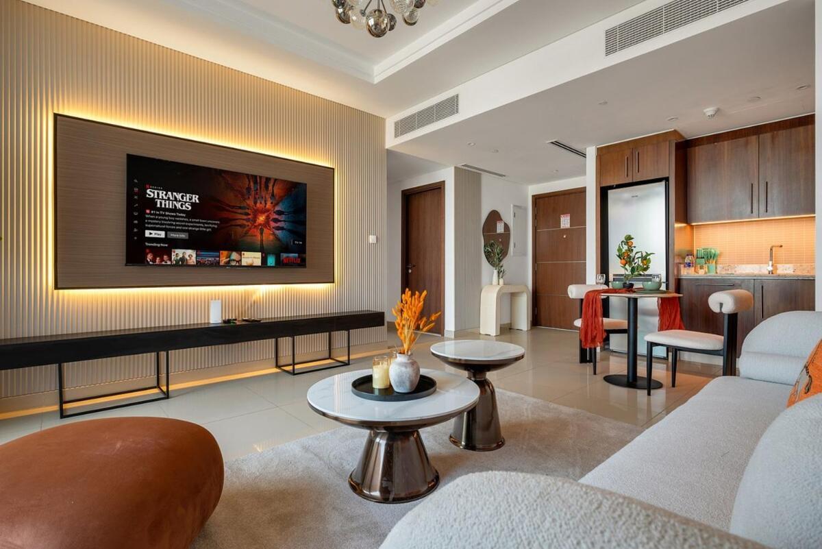 Trendy 1br Dream With Full Burjviews Above Mall * Dubai