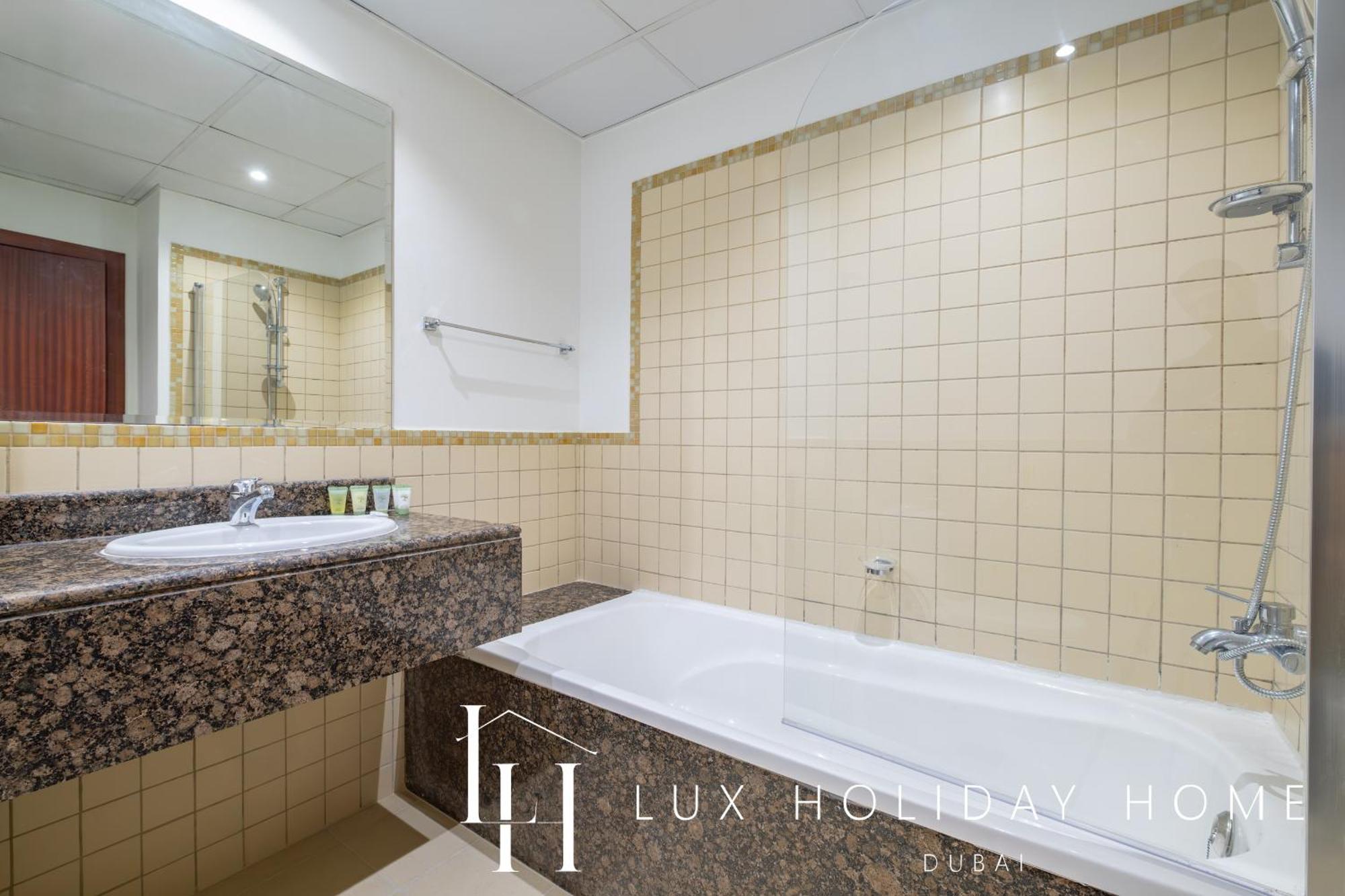 Apartment Lux The Murjan Sea View 2 *