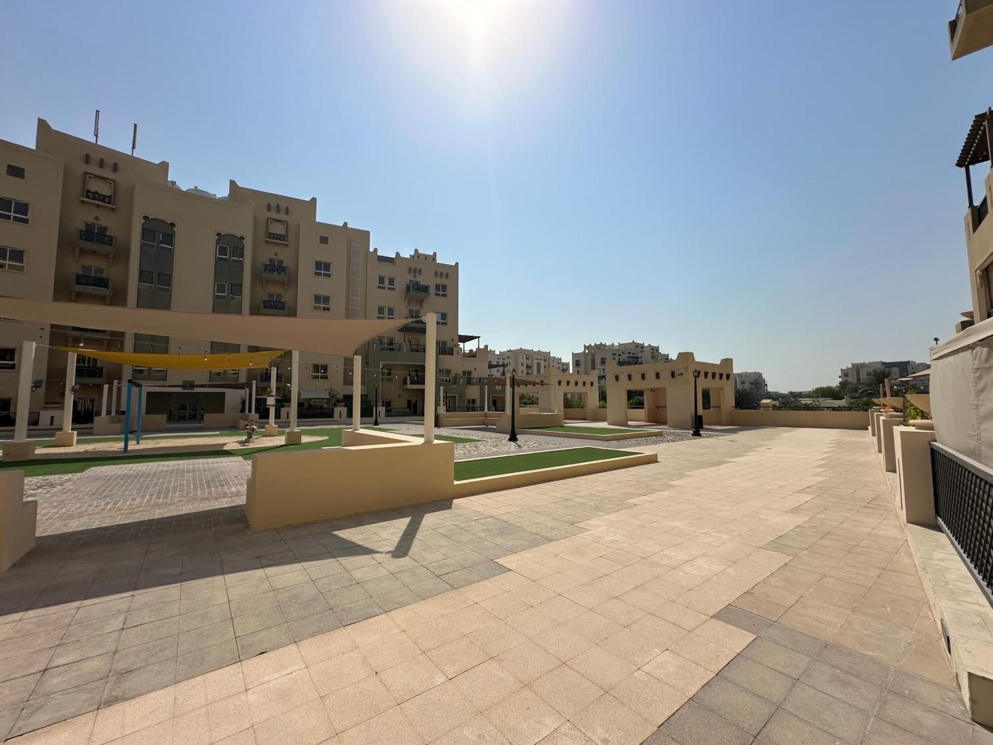 Elegant Family - Playground View In Remraam *