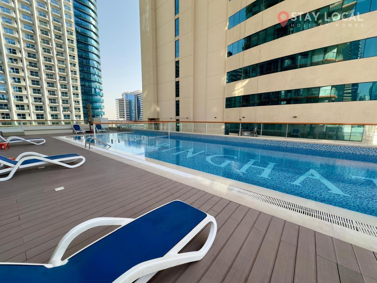 Urban Retreat Cozy Business Bay Canal Burj View Apartment *