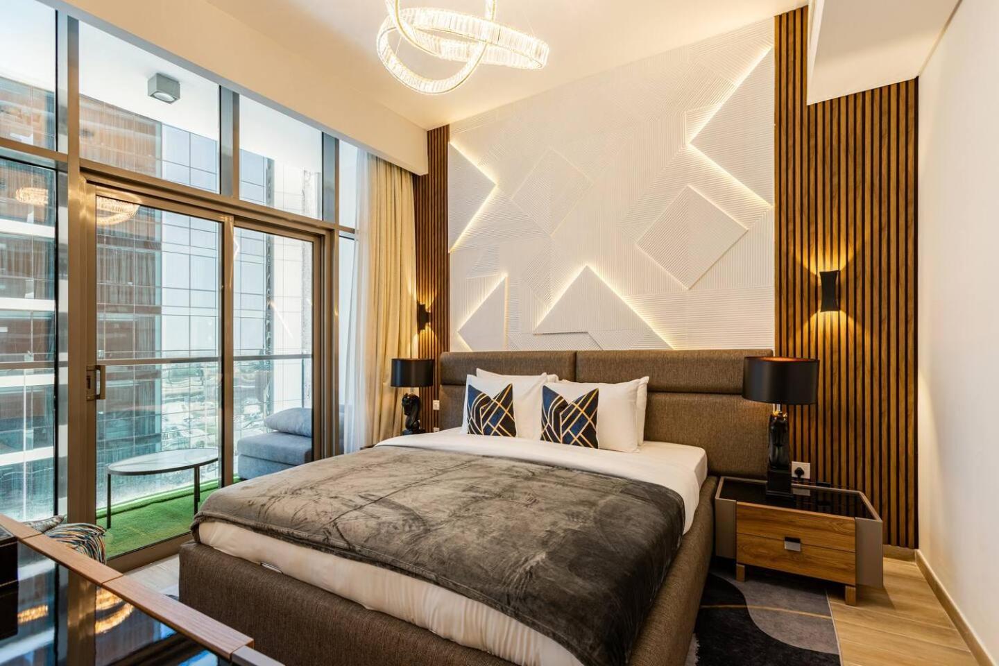 3 Bed Superior With Burj Khalifa Balcony Views Apartment