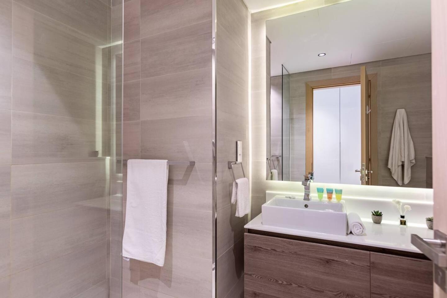 Apartment 3 Bed Superior With Burj Khalifa Balcony Views
