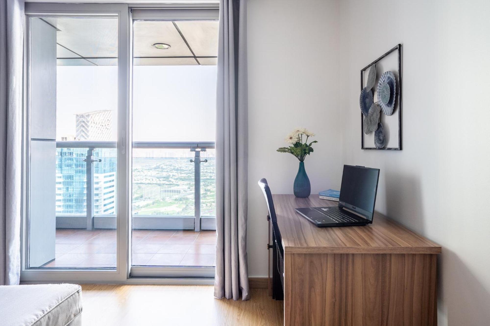 Apartment Cozy One Bedroom On High Floor Dubai