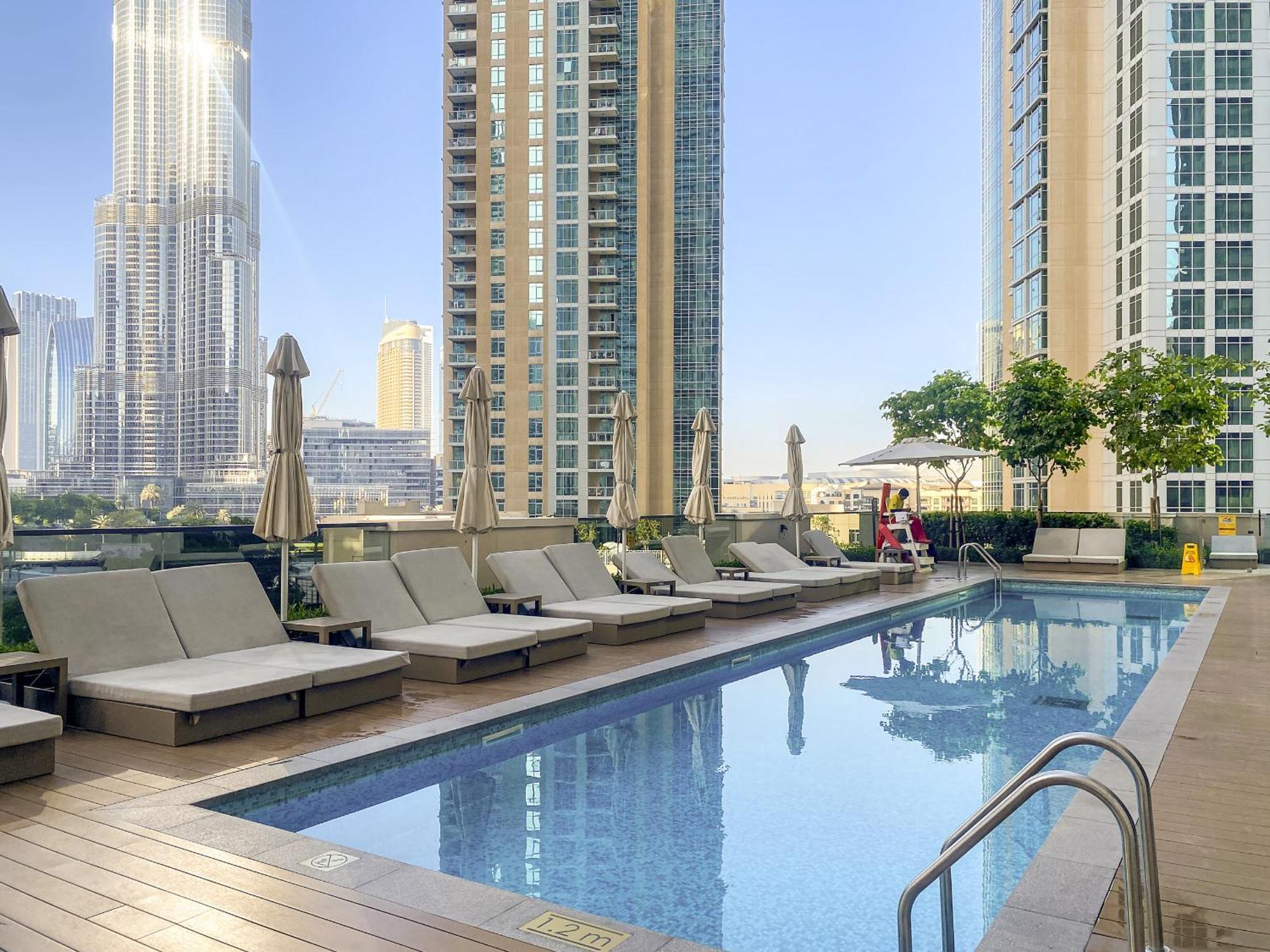 Vayk - Contemporary 2 Bd In Downtown Apartment *