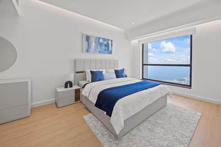 Luxury 2br In Jbr, Full Sea And Eye View Dubai