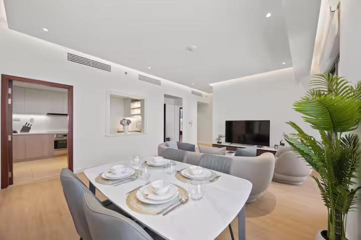 Luxury 2br In Jbr, Full Sea And Eye View Apartment