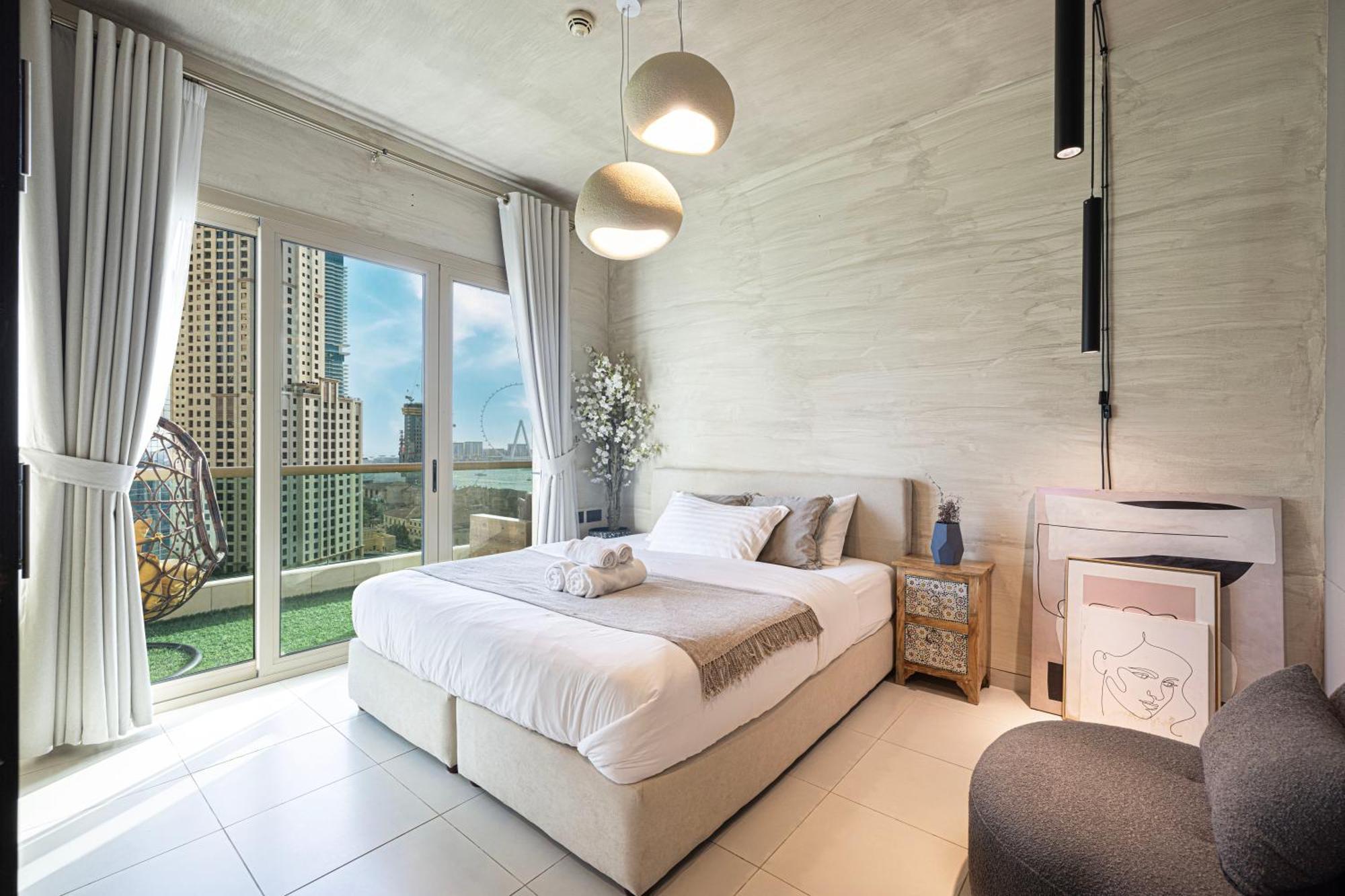 Lovely Eye & Sea View, 3 Mints To * Dubai