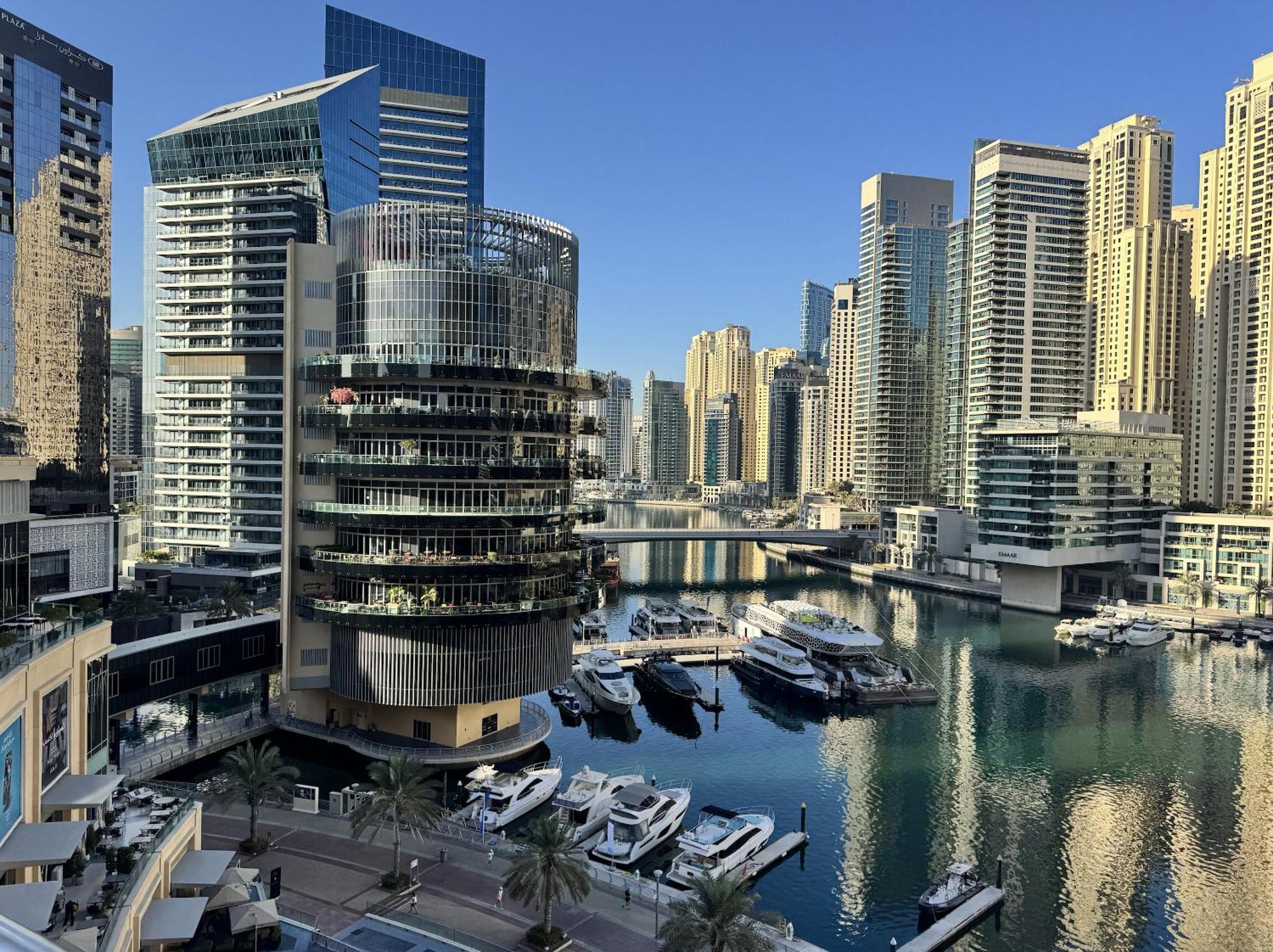 Apartment On The 30th Floor With Stunning Marina View *