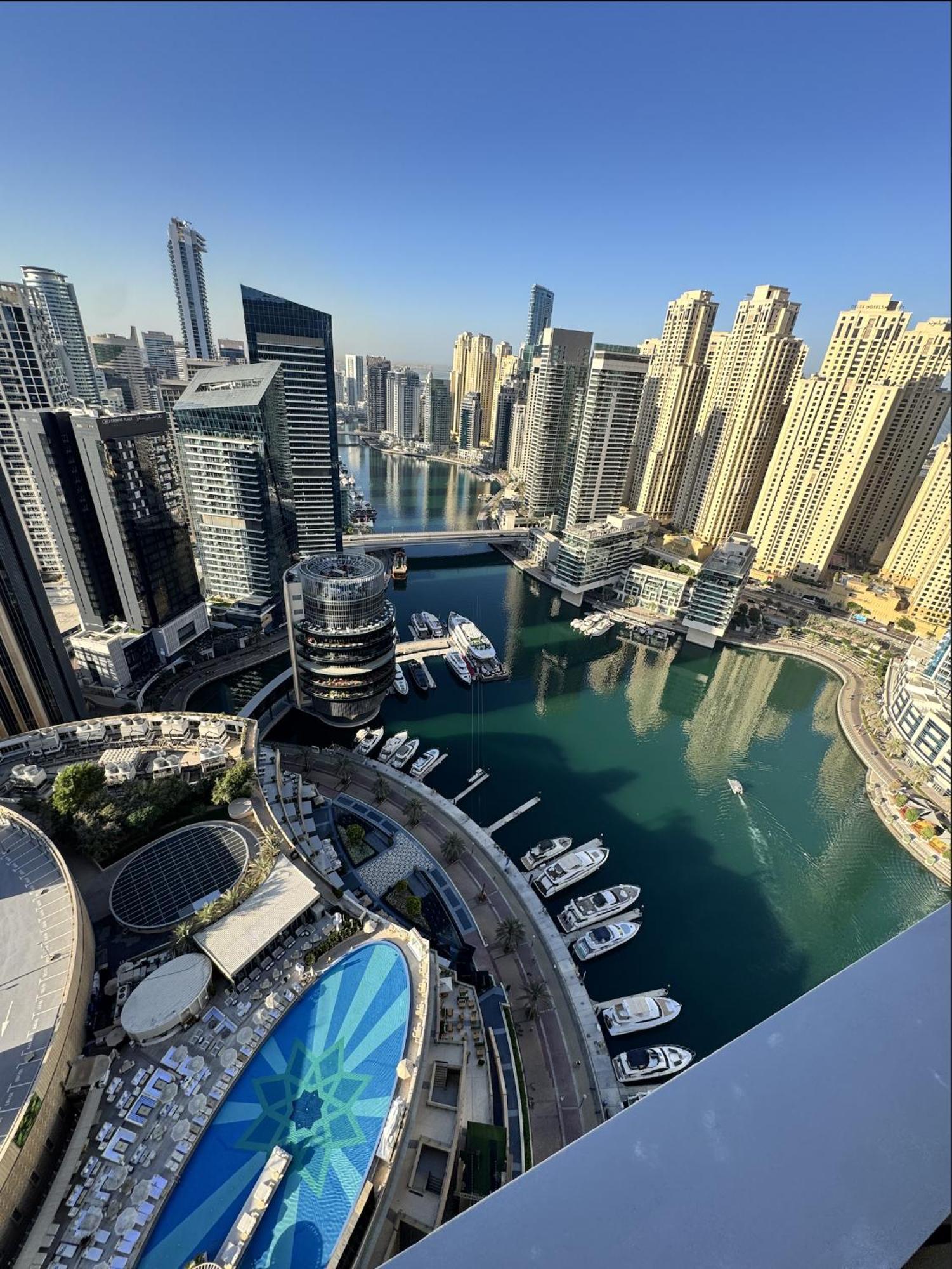 On The 30th Floor With Stunning Marina View Apartment *