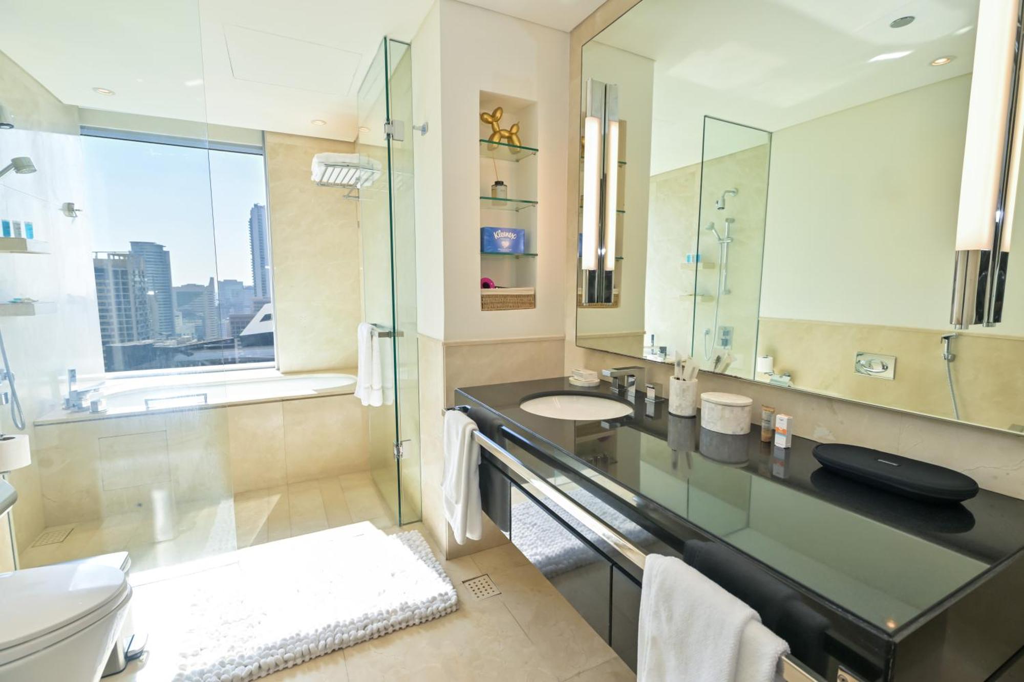 On The 30th Floor With Stunning Marina View Dubai