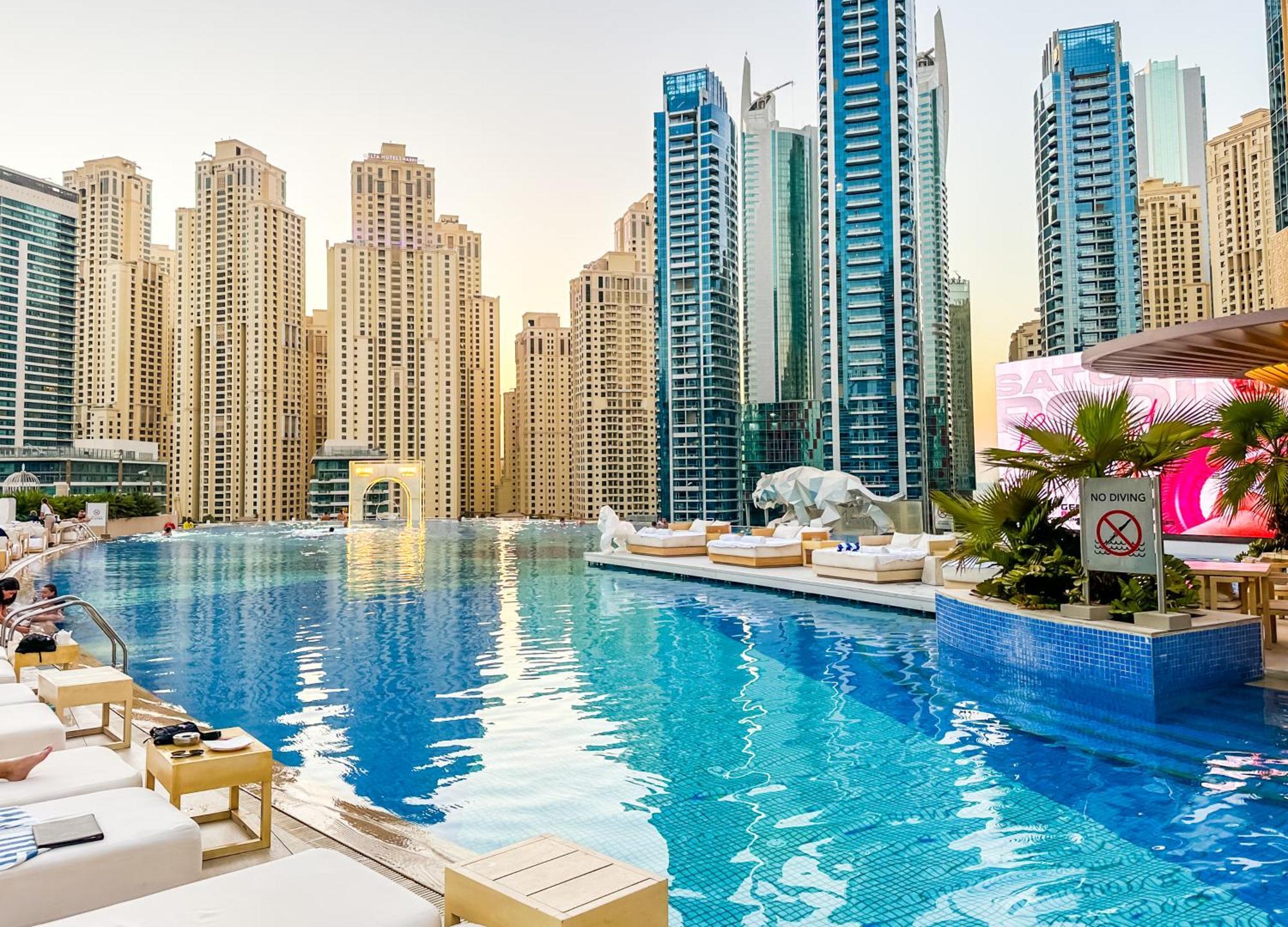 Apartment On The 30th Floor With Stunning Marina View *