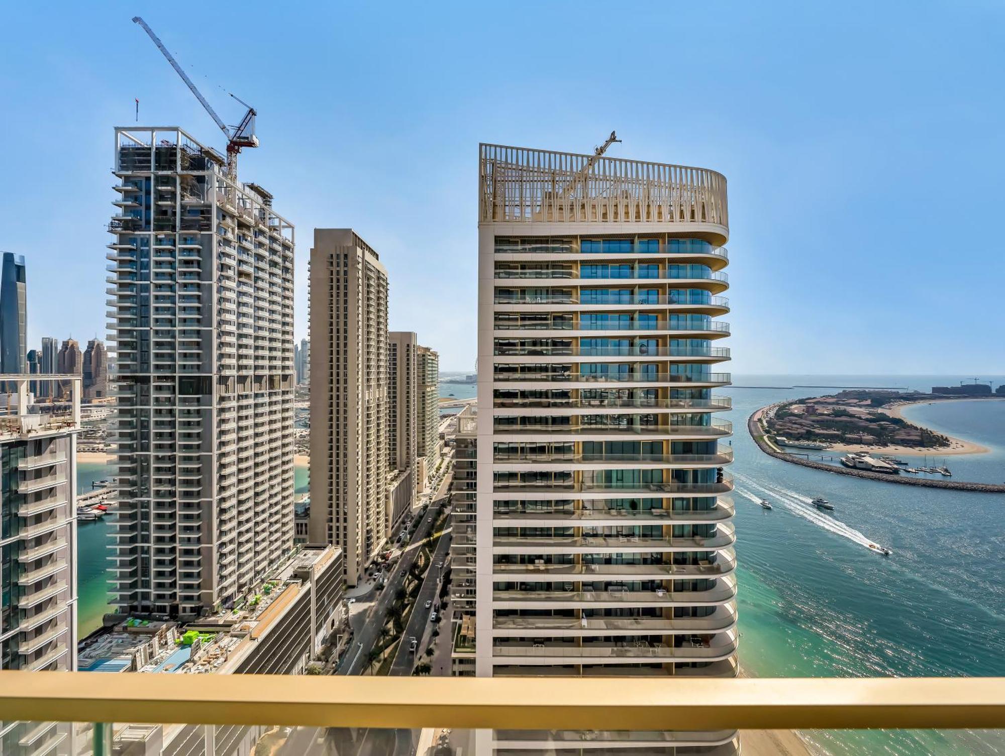Utra Lux Large 1 Bedroom With Sunset Views And Private Beach Apartment Dubai