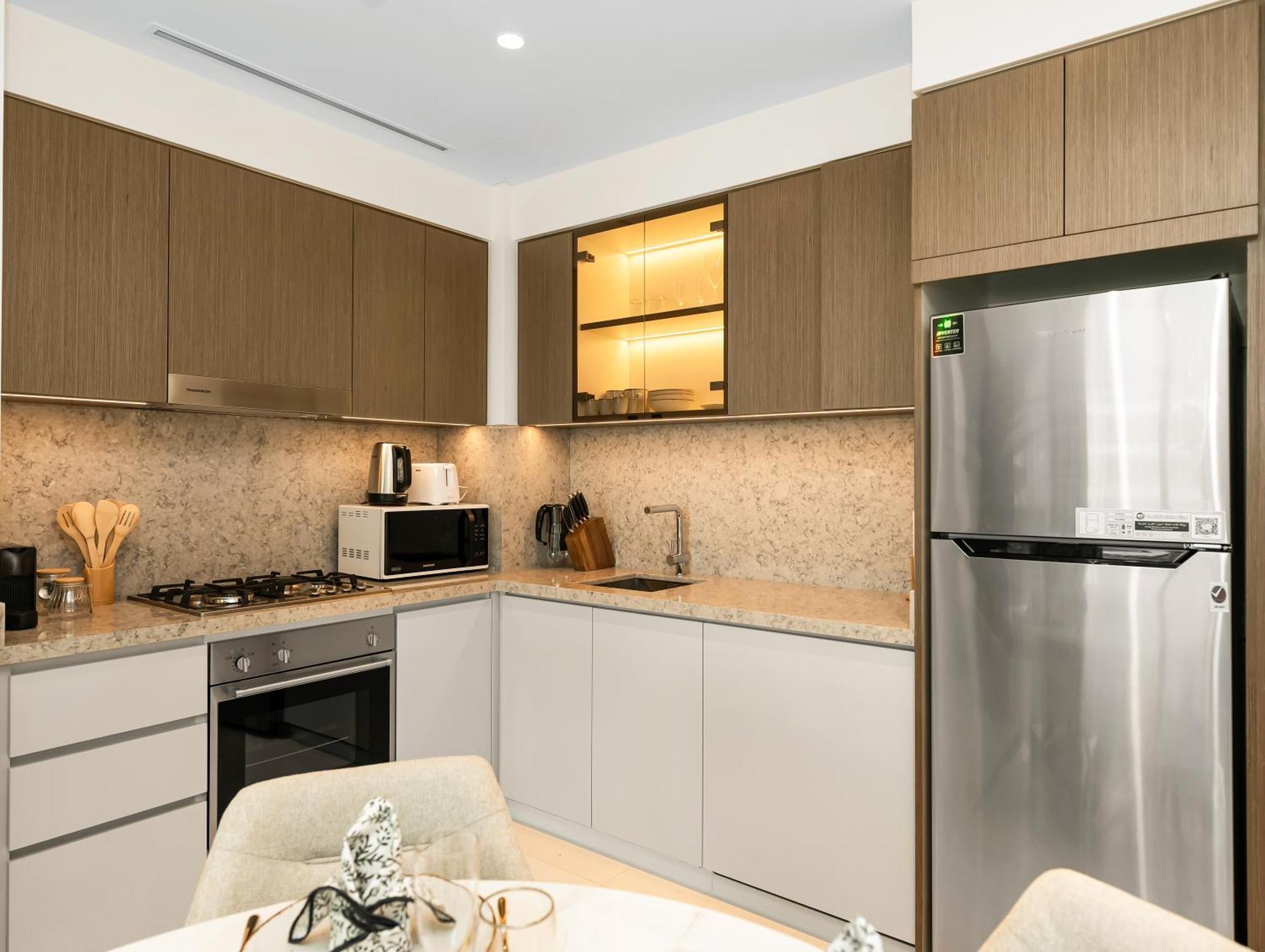Utra Lux Large 1 Bedroom With Sunset Views And Private Beach * Dubai