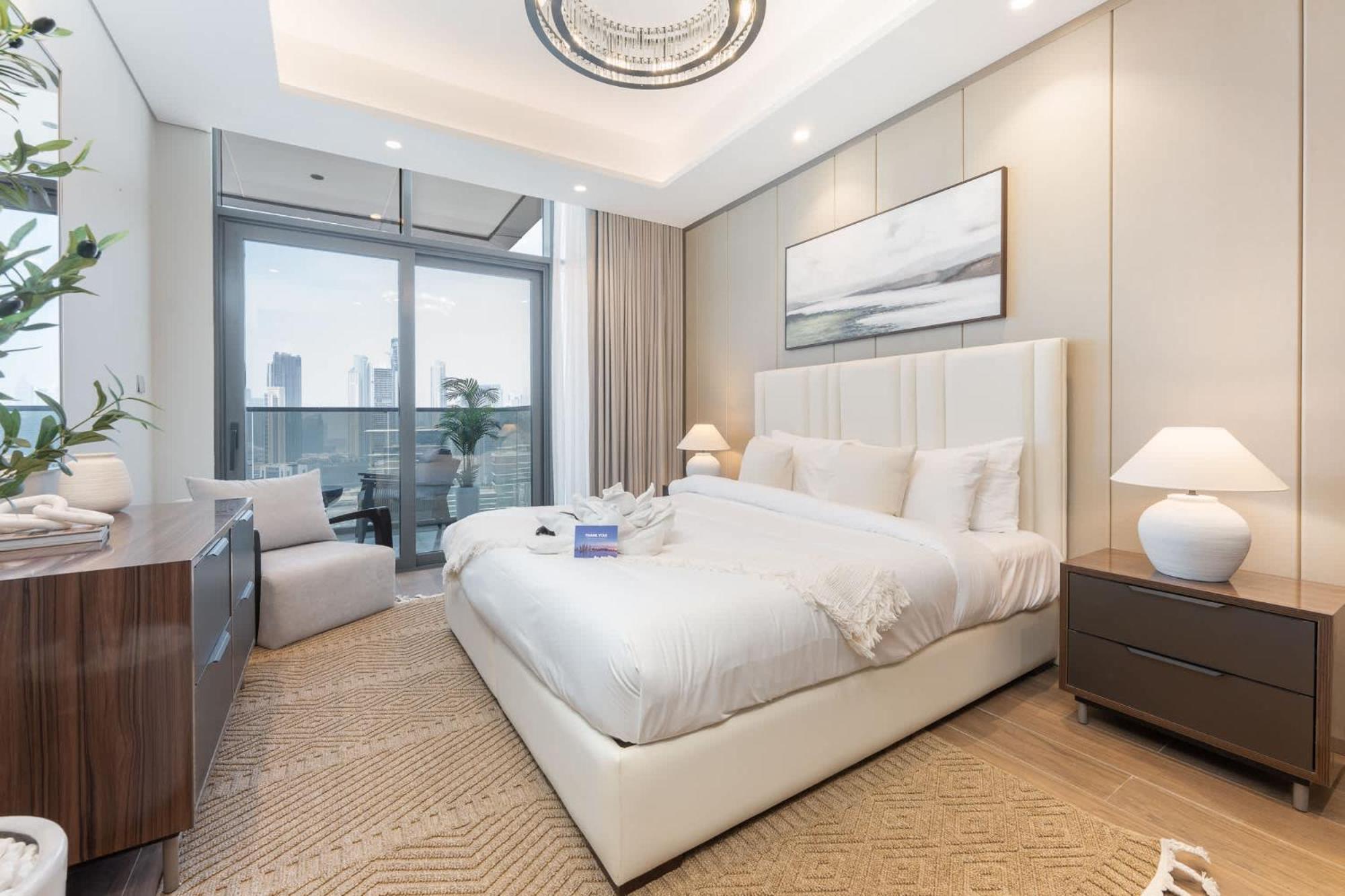 1 Bedroom In Nobles Tower With Burj Khalifa Views Apartment *