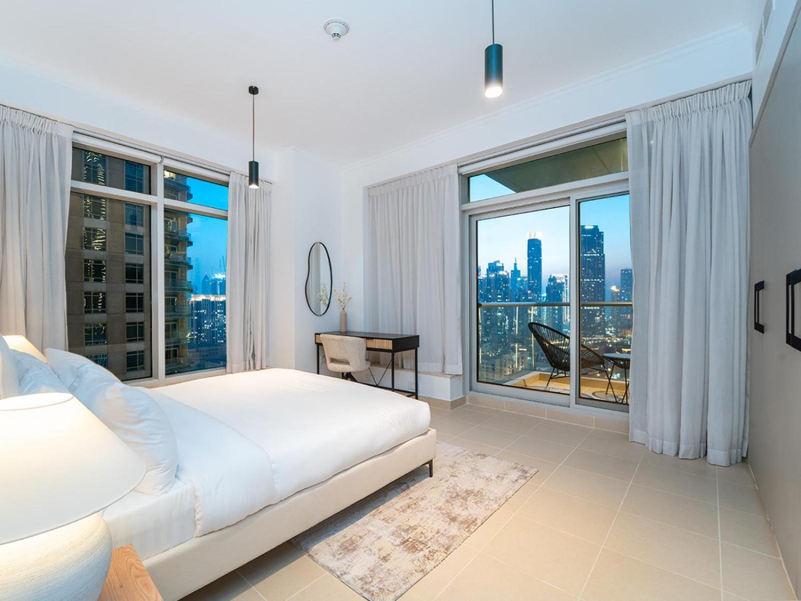Burj Views 3 Min From Mall Luxury Downtown