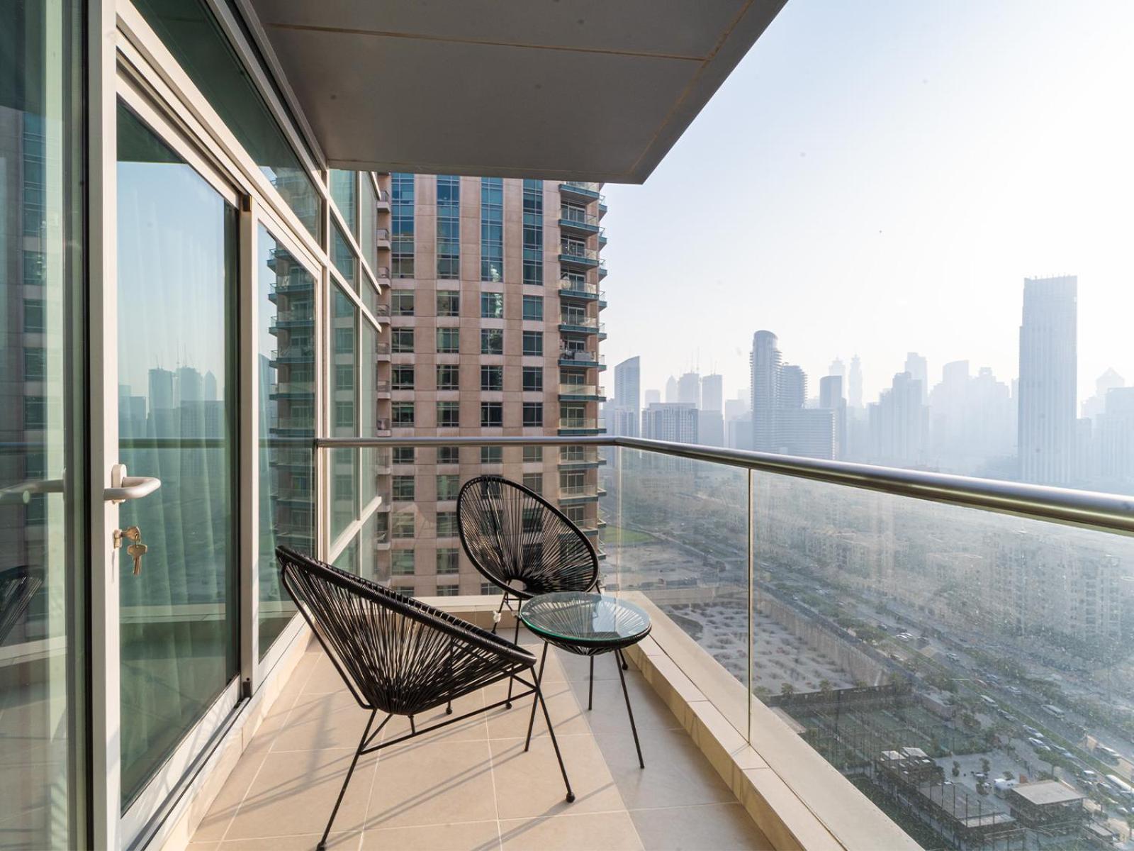 Burj Views 3 Min From Mall Luxury Downtown Apartment