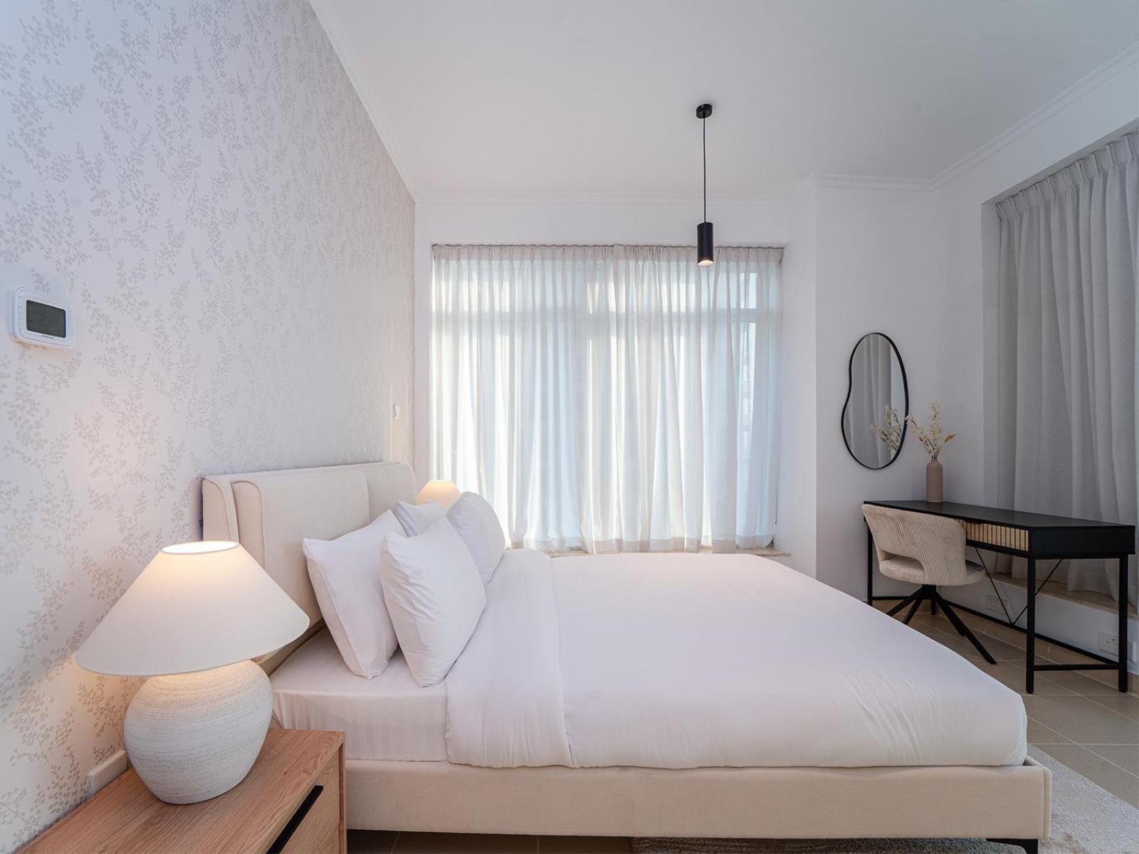 Apartment Burj Views 3 Min From Mall Luxury Downtown *