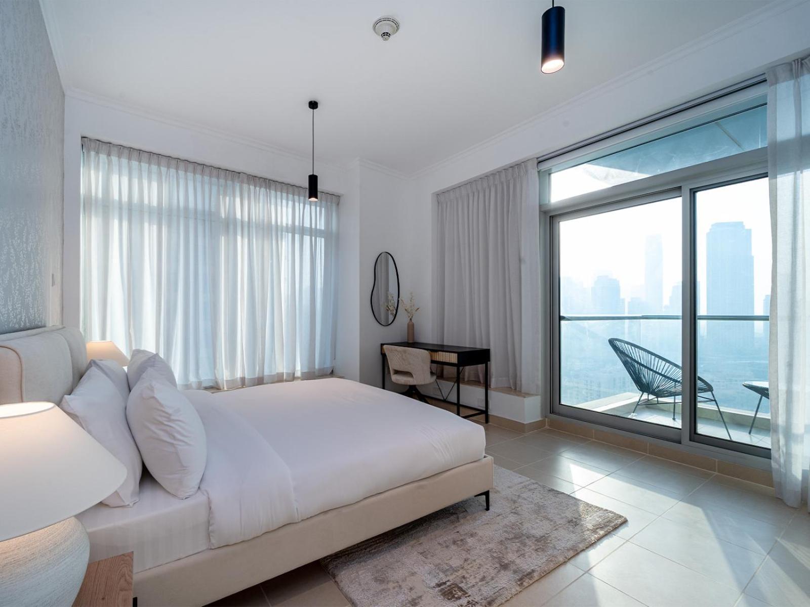 Burj Views 3 Min From Mall Luxury Downtown Apartment