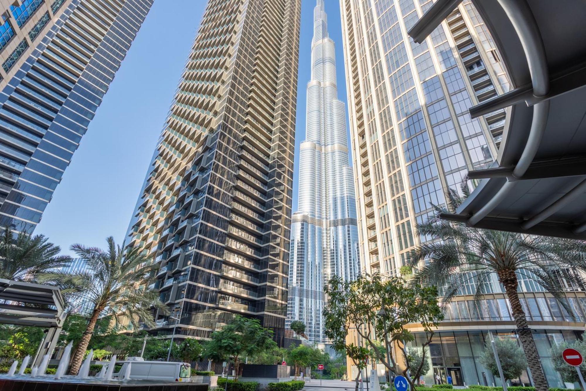 Apartment Standpoint - Elegant Upgraded In Downtown