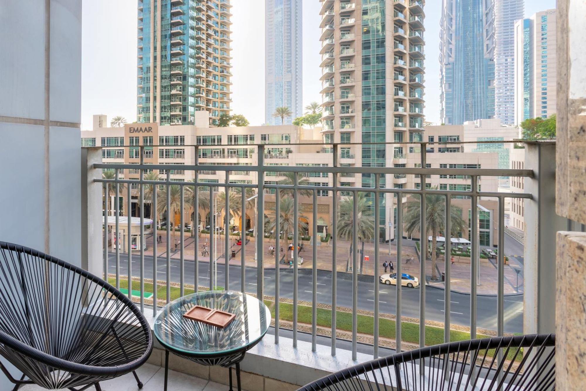 Apartment Standpoint - Elegant Upgraded In Downtown Dubai