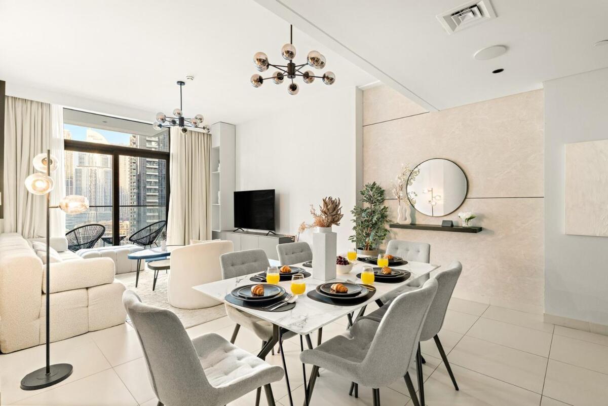 Apartment First Class 3br Luxurious Downtown Getaway Dubai