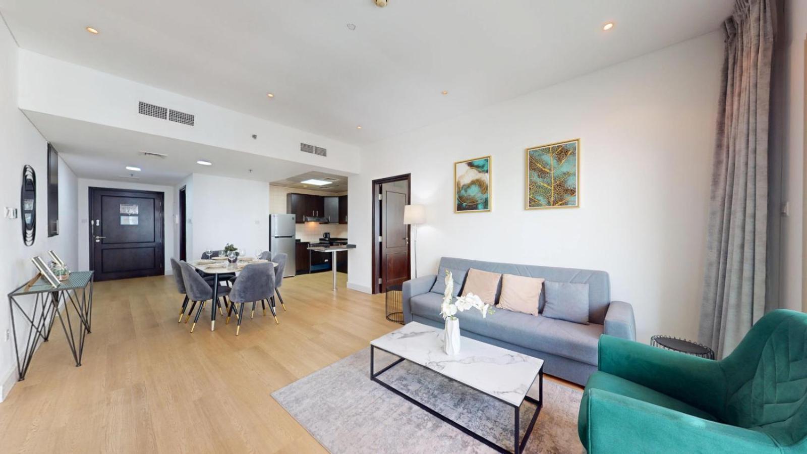Royal Oceanic - Bright Two Bed On The 14th Floor Dubai