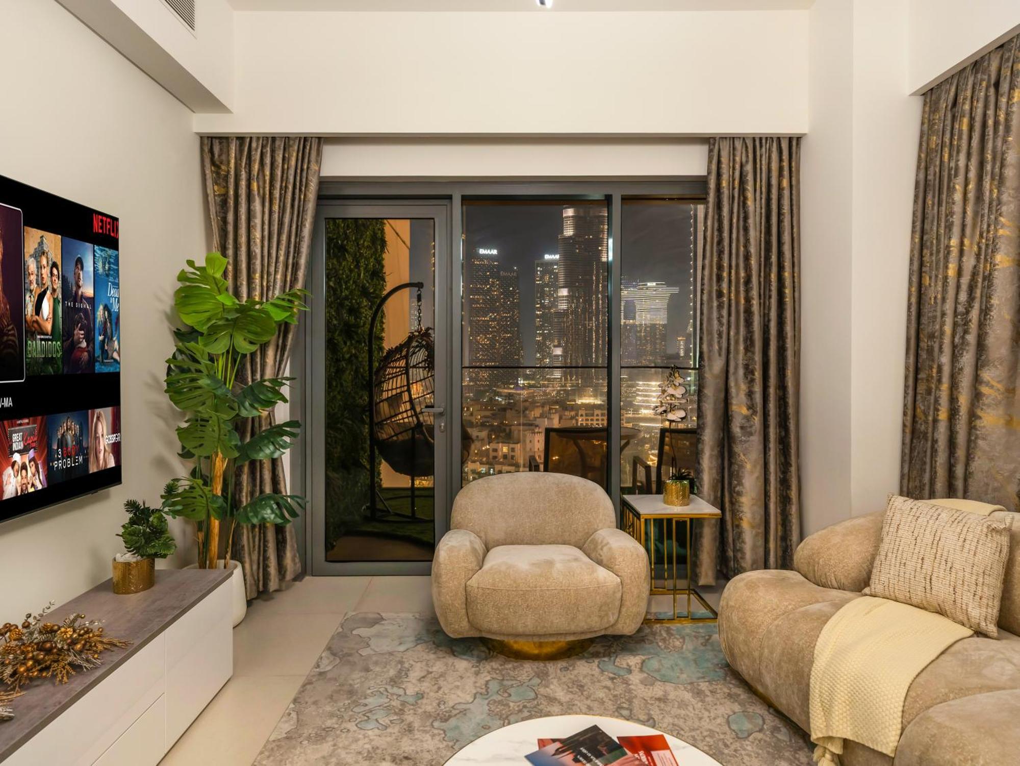 Luxurious In Burj Royale With Led Burj Khalifa Views Opposite Mall