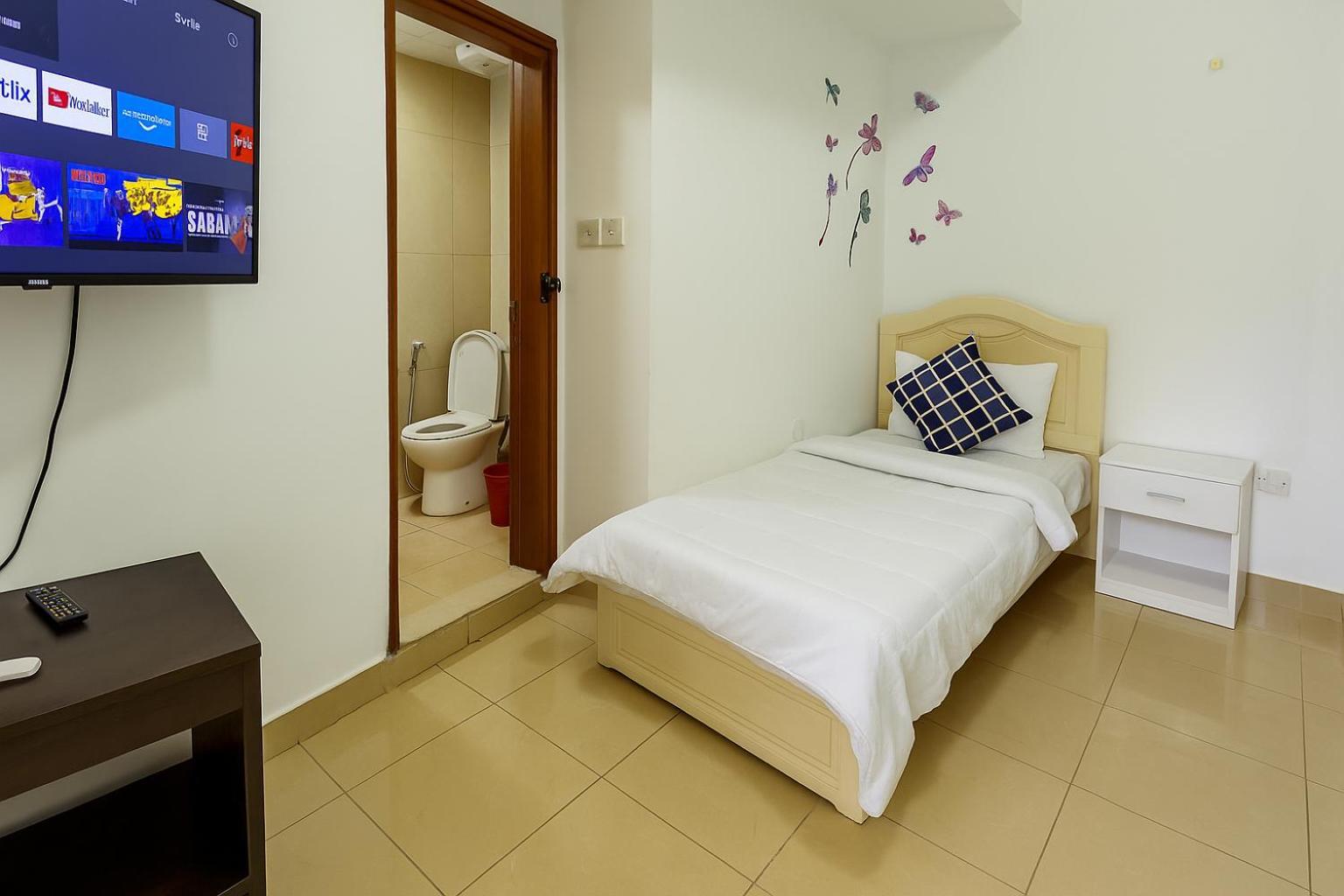 Masters And Double For Girls Only In Marina, * Dubai