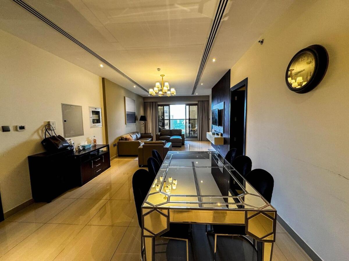 Apartment 3bhk With Burj Khalifa View