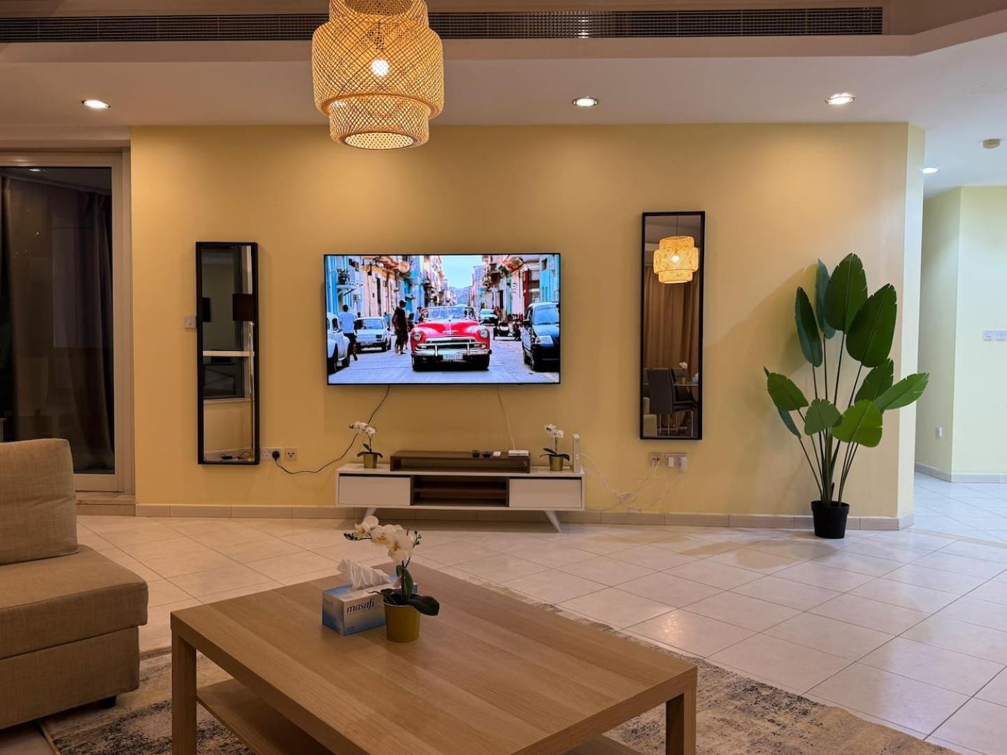 Bed & Breakfast Marina - Beige Dubai