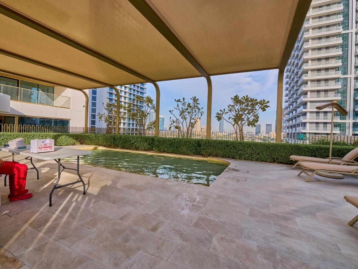 Luxury Spacious 2 Bedroom Private And Views Apartment *