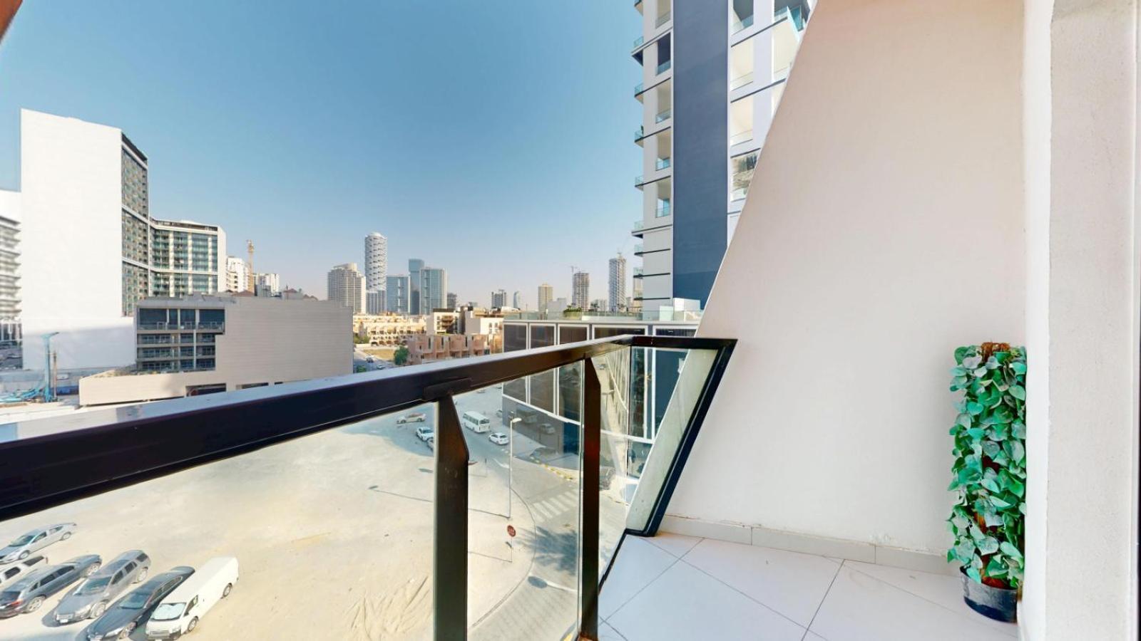 Binghatti Gate - Serene Two Bedroom In Jvc Apartment Dubai