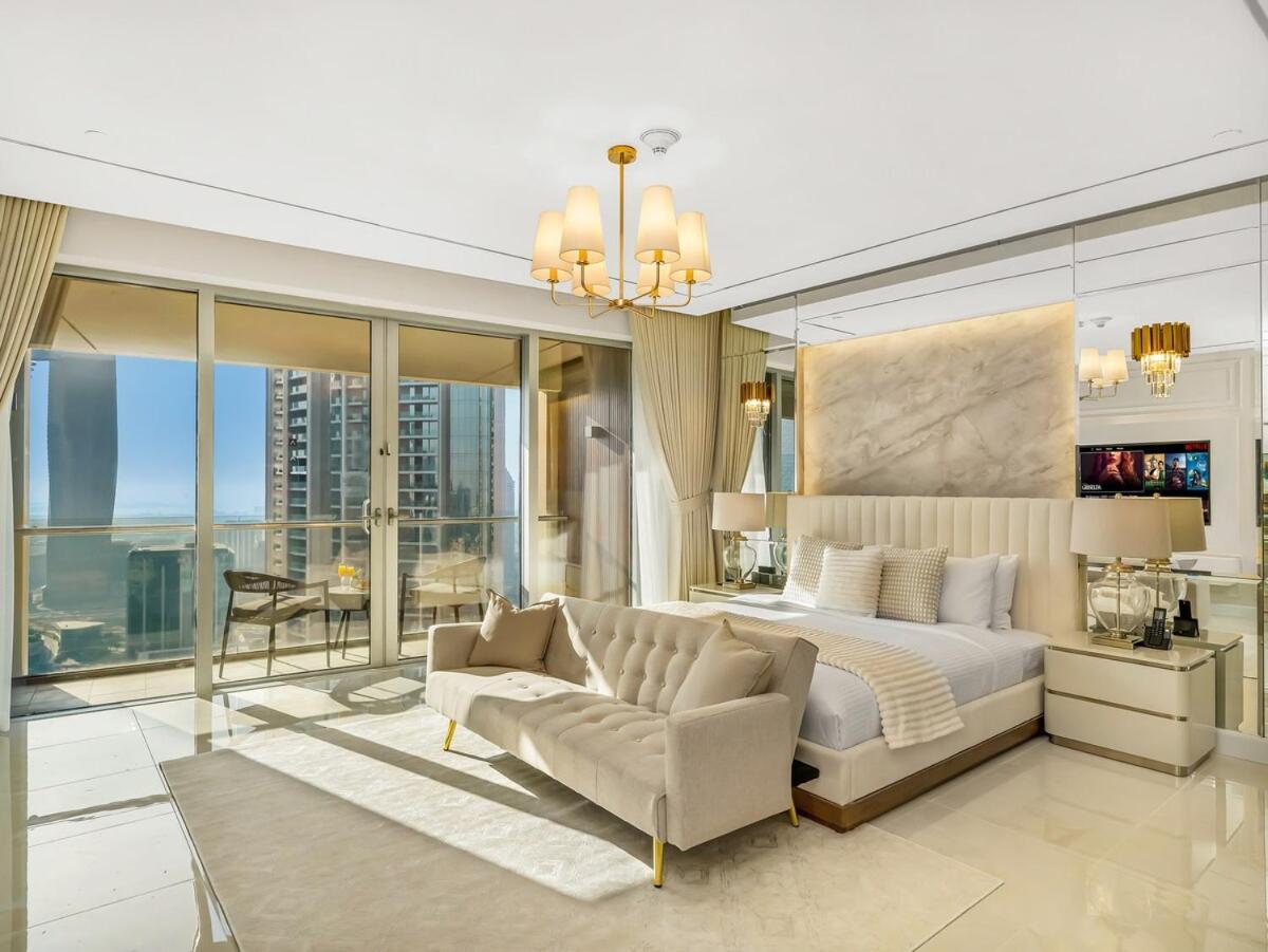Luxurious Burj View Inside Mall! * Dubai