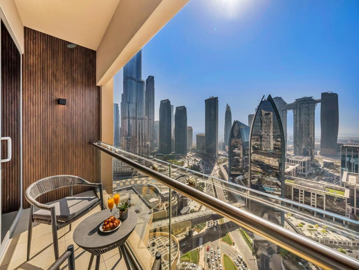 Apartment Luxurious Burj View Inside Mall!