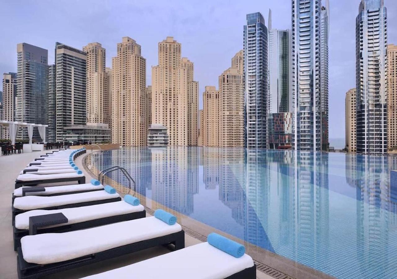 Cosmos Living Jw Marina *