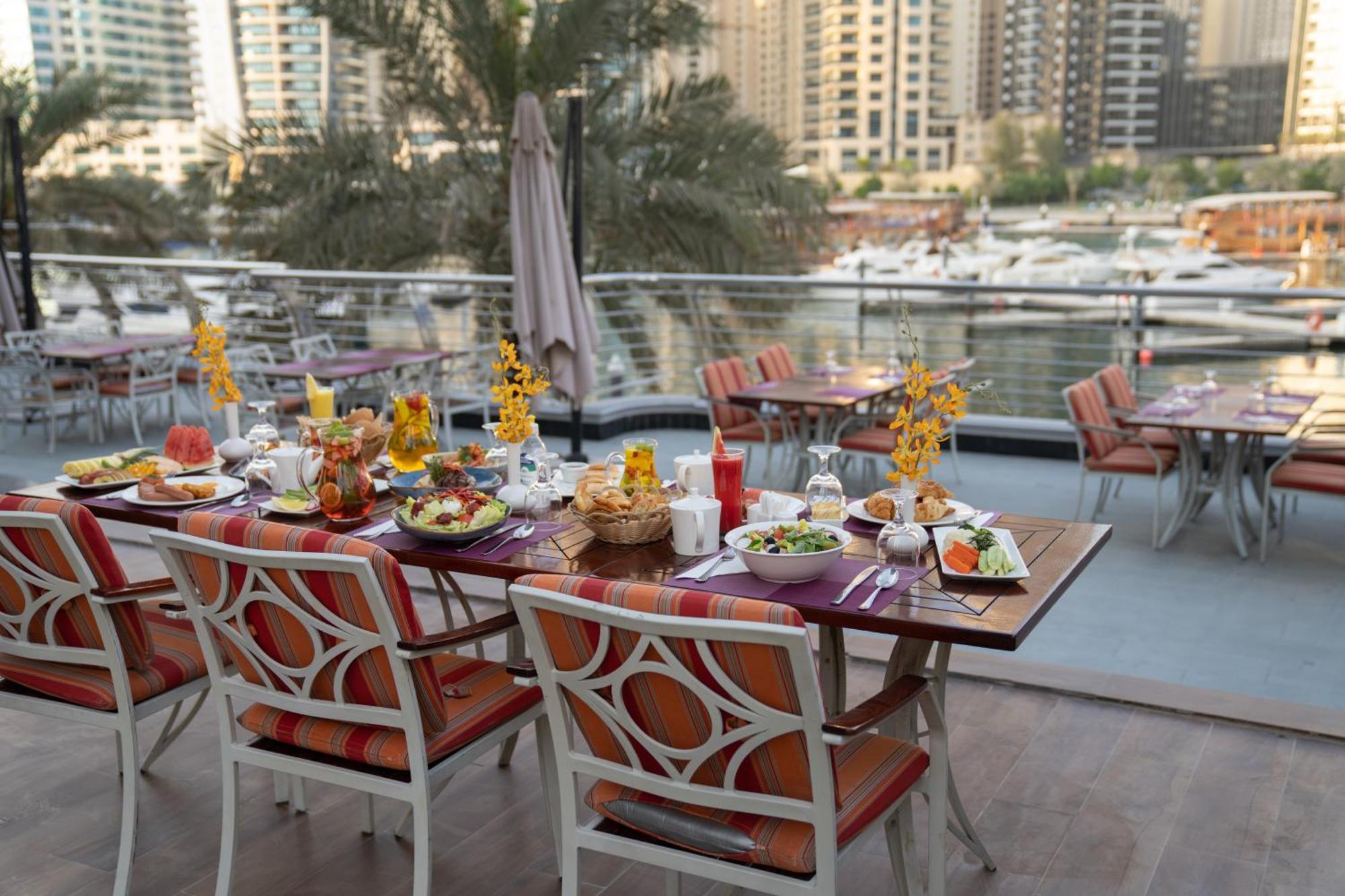 Signature And 4* Dubai