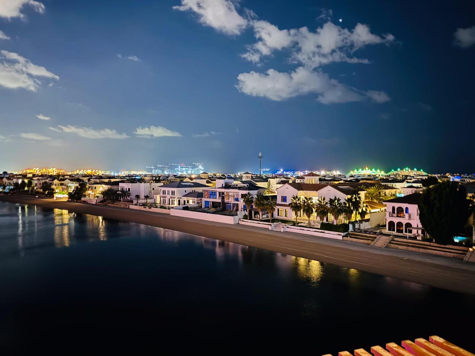 Octopus - Iconic Palm With Views * Dubai