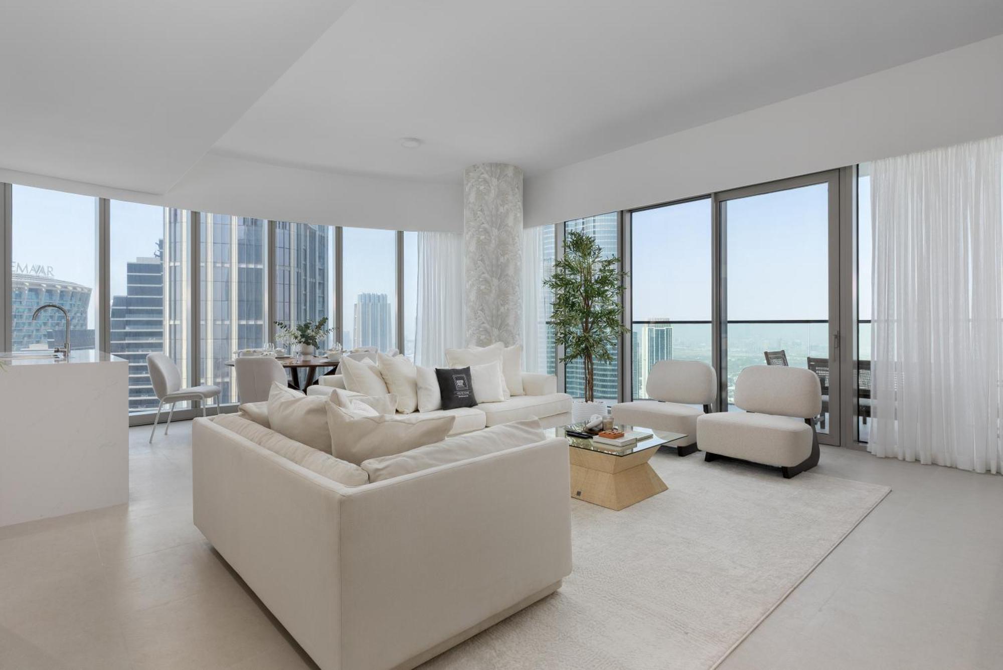 Apartment Maison Privee - Sky-high Elegance With Unrivaled Burj Khalifa Views Dubai
