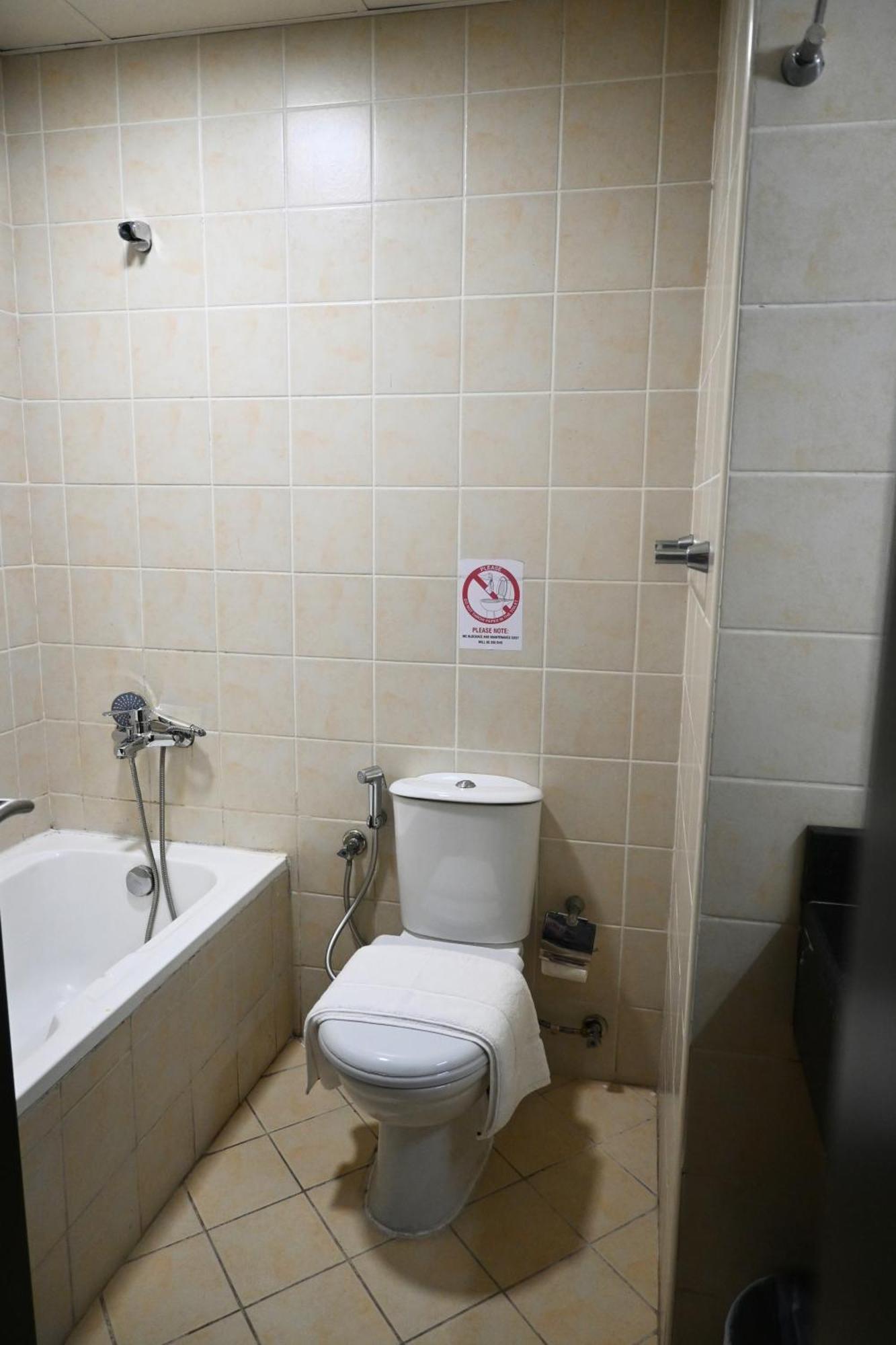 Apartment Great Flat Near Marina & With Amazing View, Many Activities Dubai