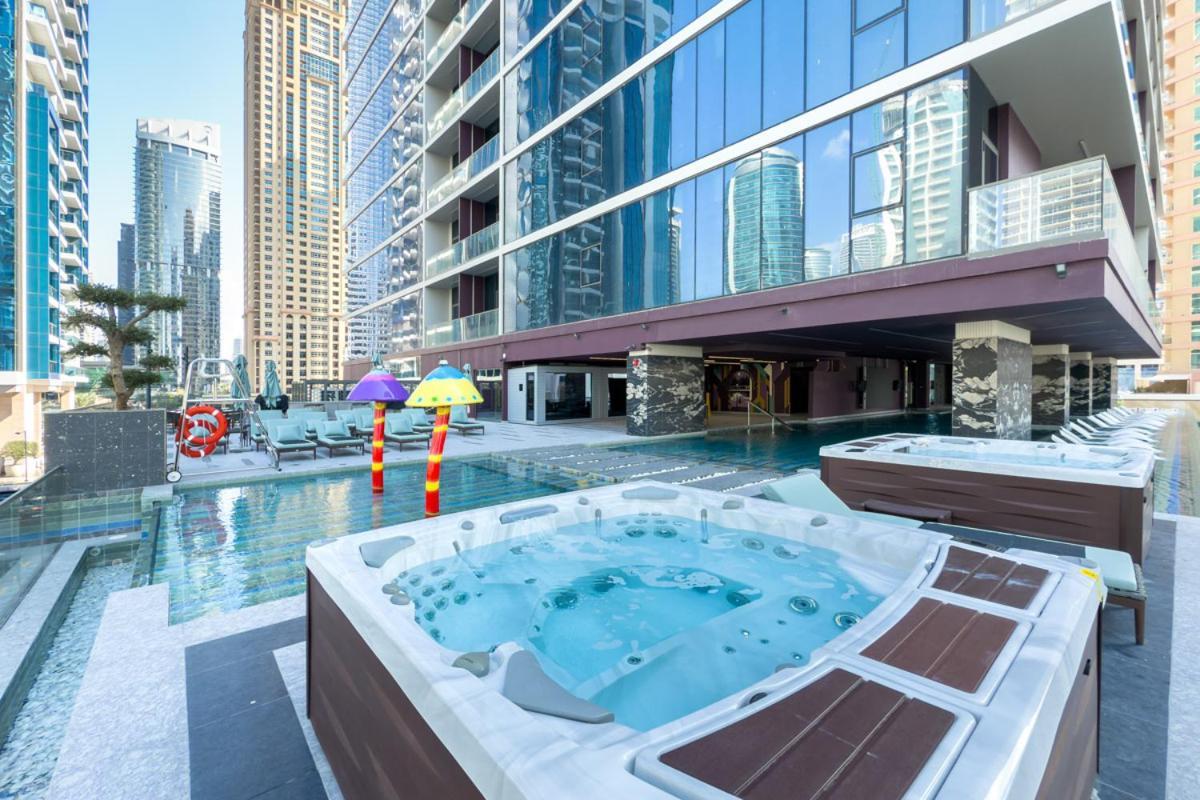 Brand New Luxury One Bedroom Apartment *