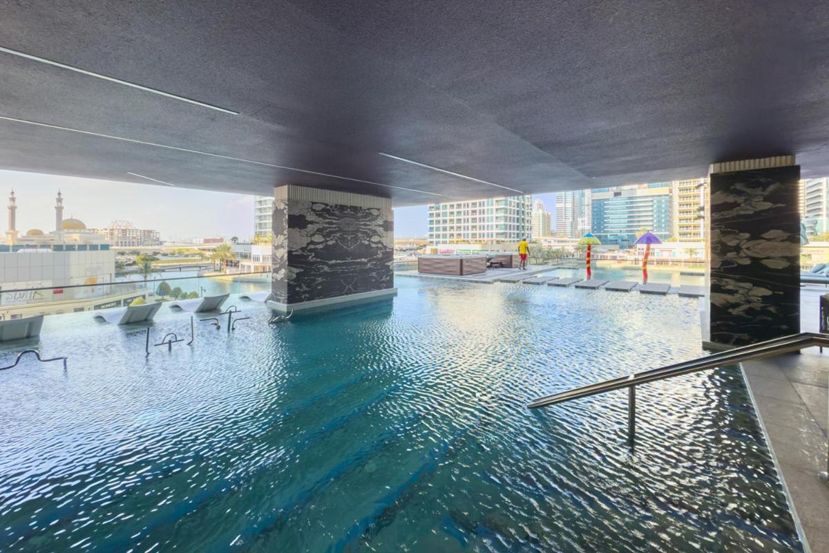 Brand New Luxury One Bedroom Apartment Dubai