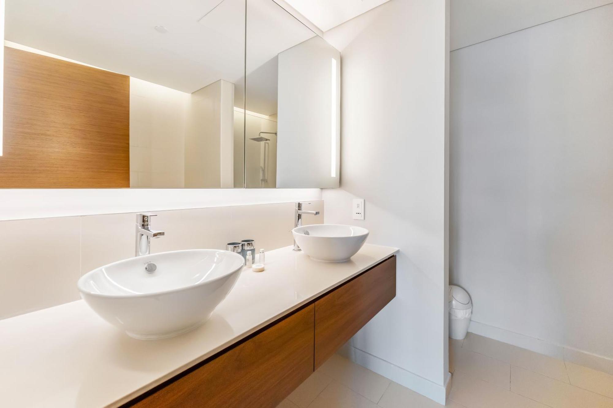 Fam Living - Walk - Opulent Living * Dubai