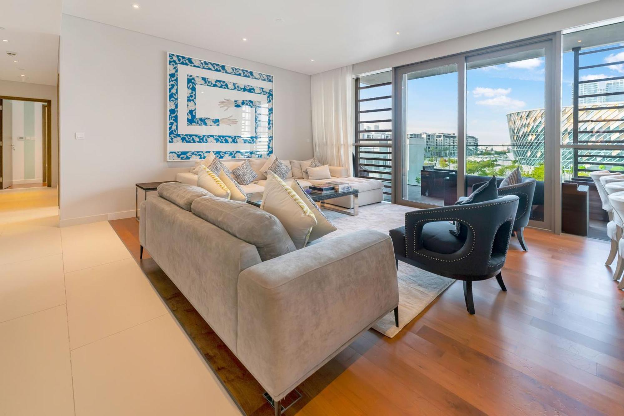 Apartment Fam Living - Walk - Opulent Living *