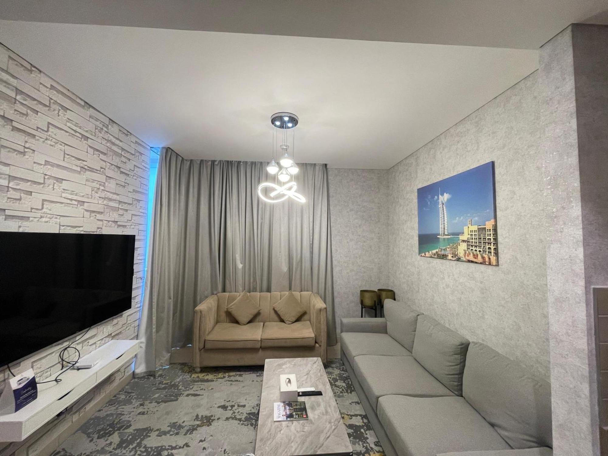 By Latinem Luxury 1br Cvr B3202 Near Burj Khalifa Apartment