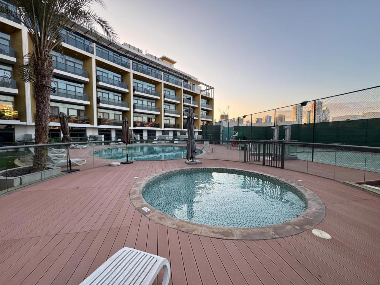 Chic & Comfortable In Crystal Jvc Apartment Dubai