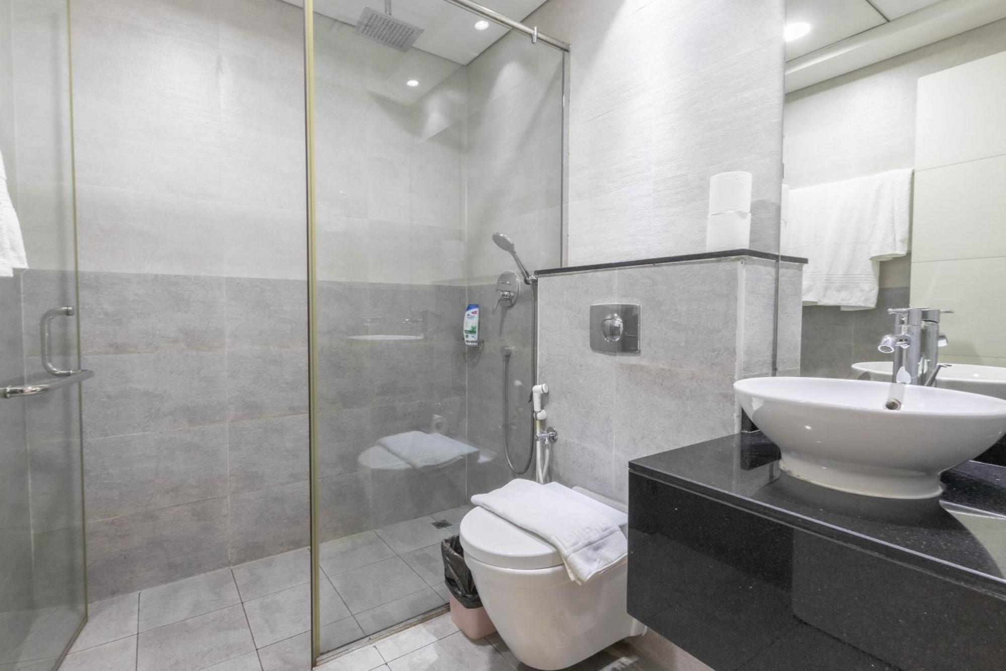 Apartment Chic & Comfortable In Crystal Jvc Dubai